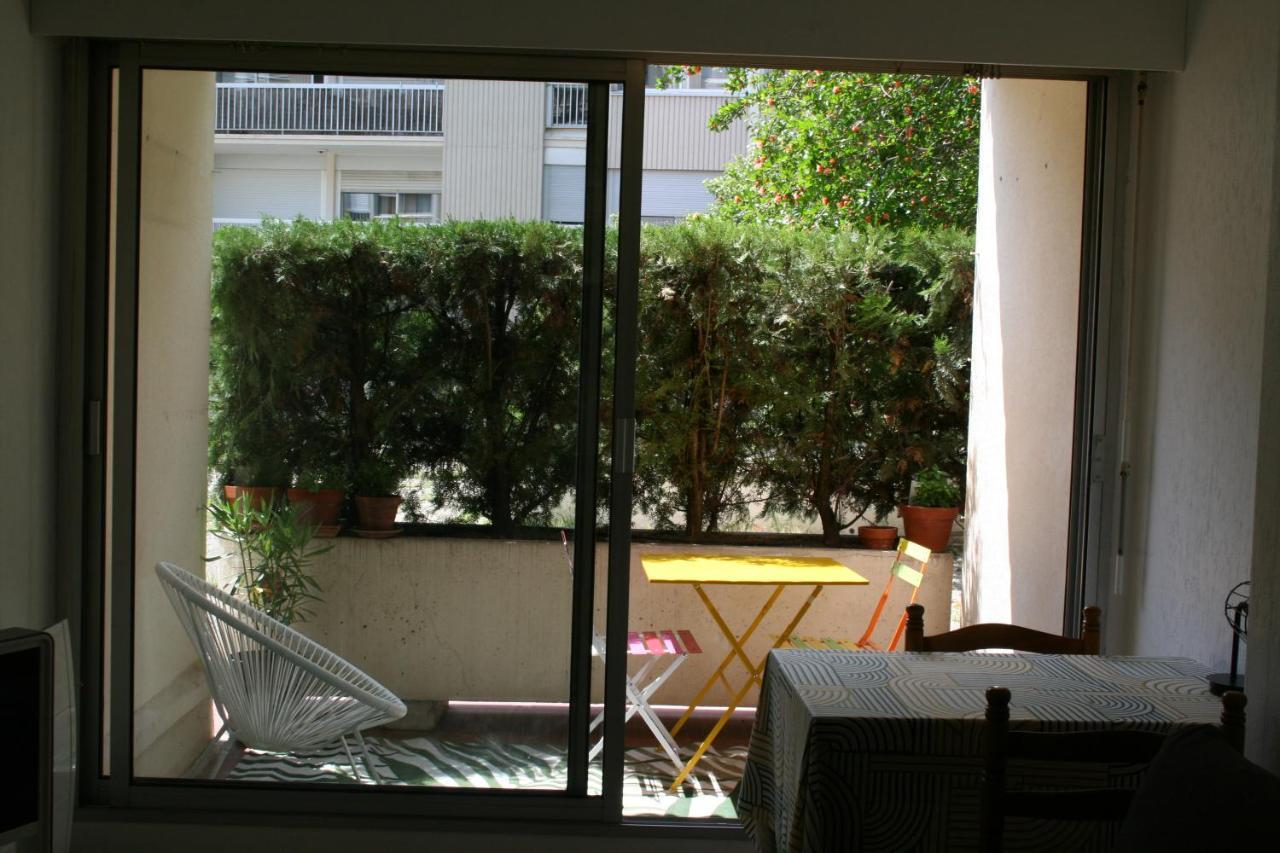 Studio Centre-Ville, Terrasse, Parking มงต์เปอลิเยร์ ภายนอก รูปภาพ